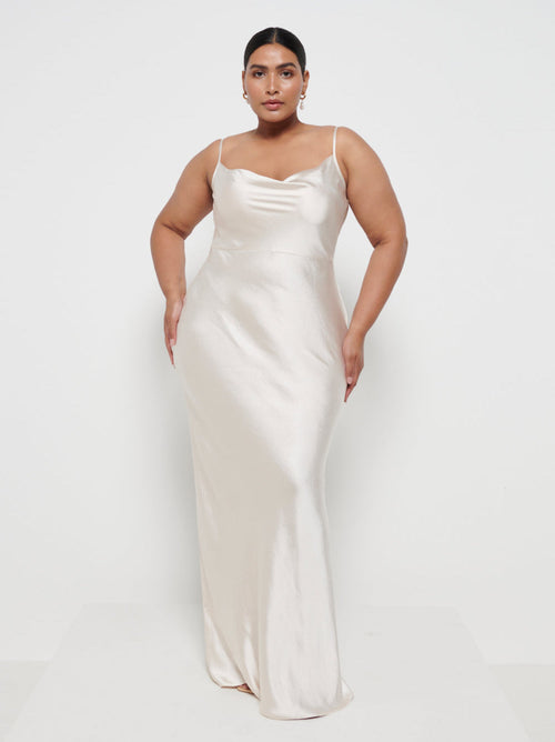 Keisha Maxi Bridesmaid Dress Curve - Matte Champagne