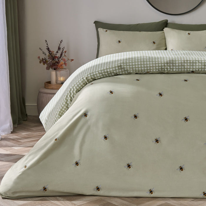 Bee Print Reversible Gingham Duvet Cover Set 🐝🇬🇧