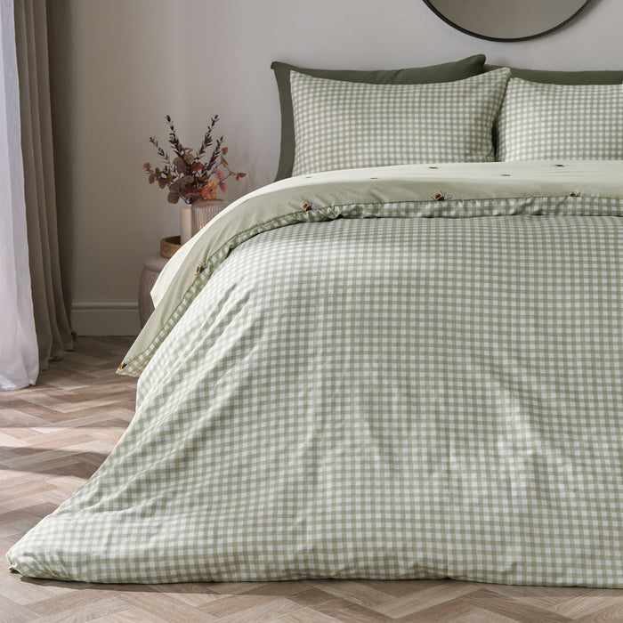 Bee Print Reversible Gingham Duvet Cover Set 🐝🇬🇧