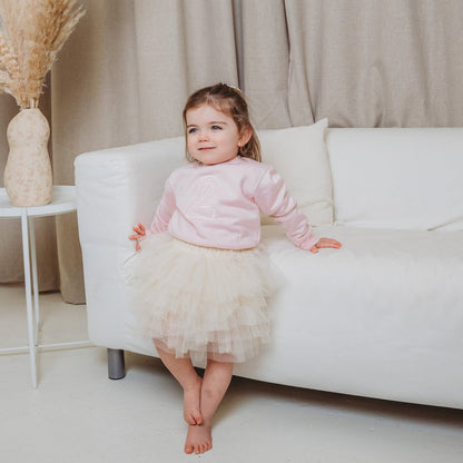 Light pink embroidered number sweater, round neckline and long sleeves
