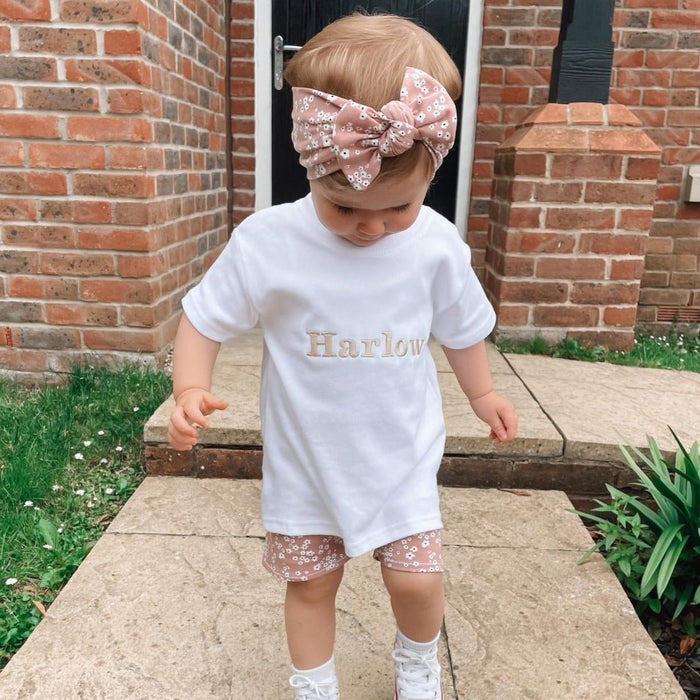 Kids white short-sleeve T-shirt with 'Harlow' print, crew neck