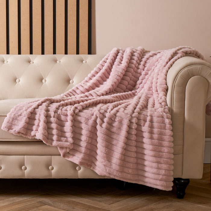 Faux Fur Thick Ribbed Throw - Blush 🇬🇧