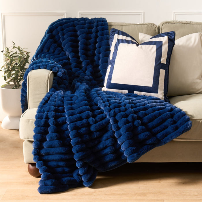 Faux Fur Thick Ribbed Throw - Navy 🇬🇧