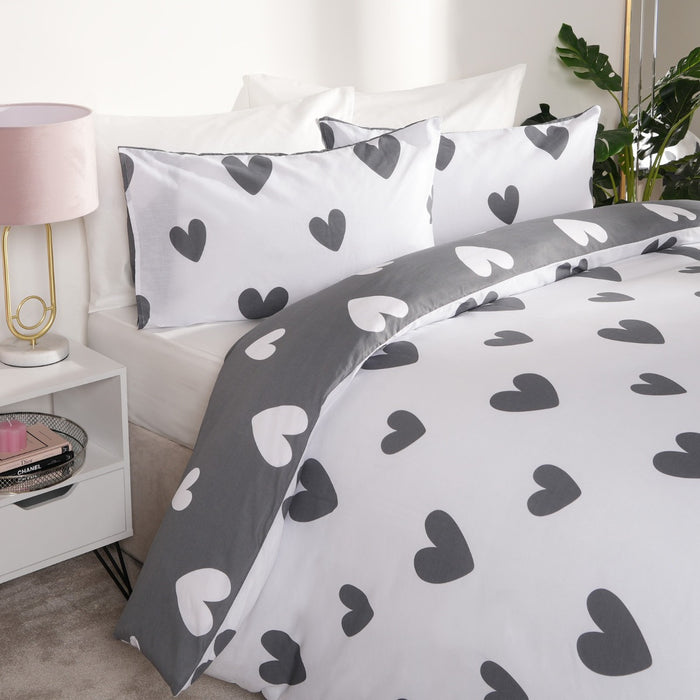 Heart Print Duvet Cover Set - Charcoal 🇬🇧