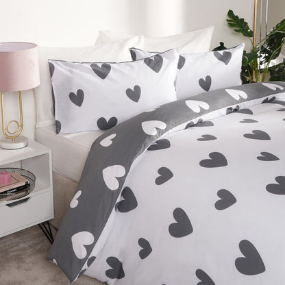 Heart Print Duvet Cover Set - Charcoal 🇬🇧