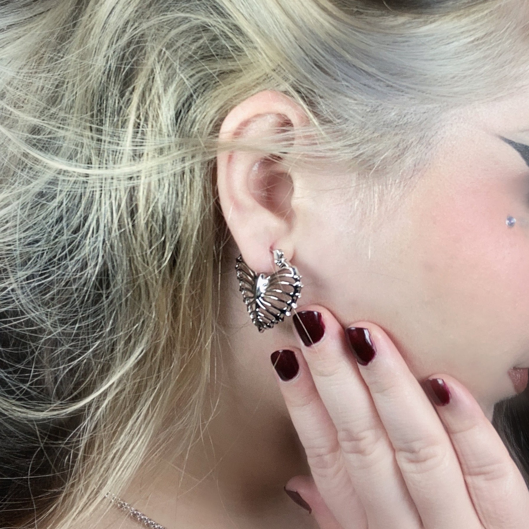 RIBHEART EARRINGS