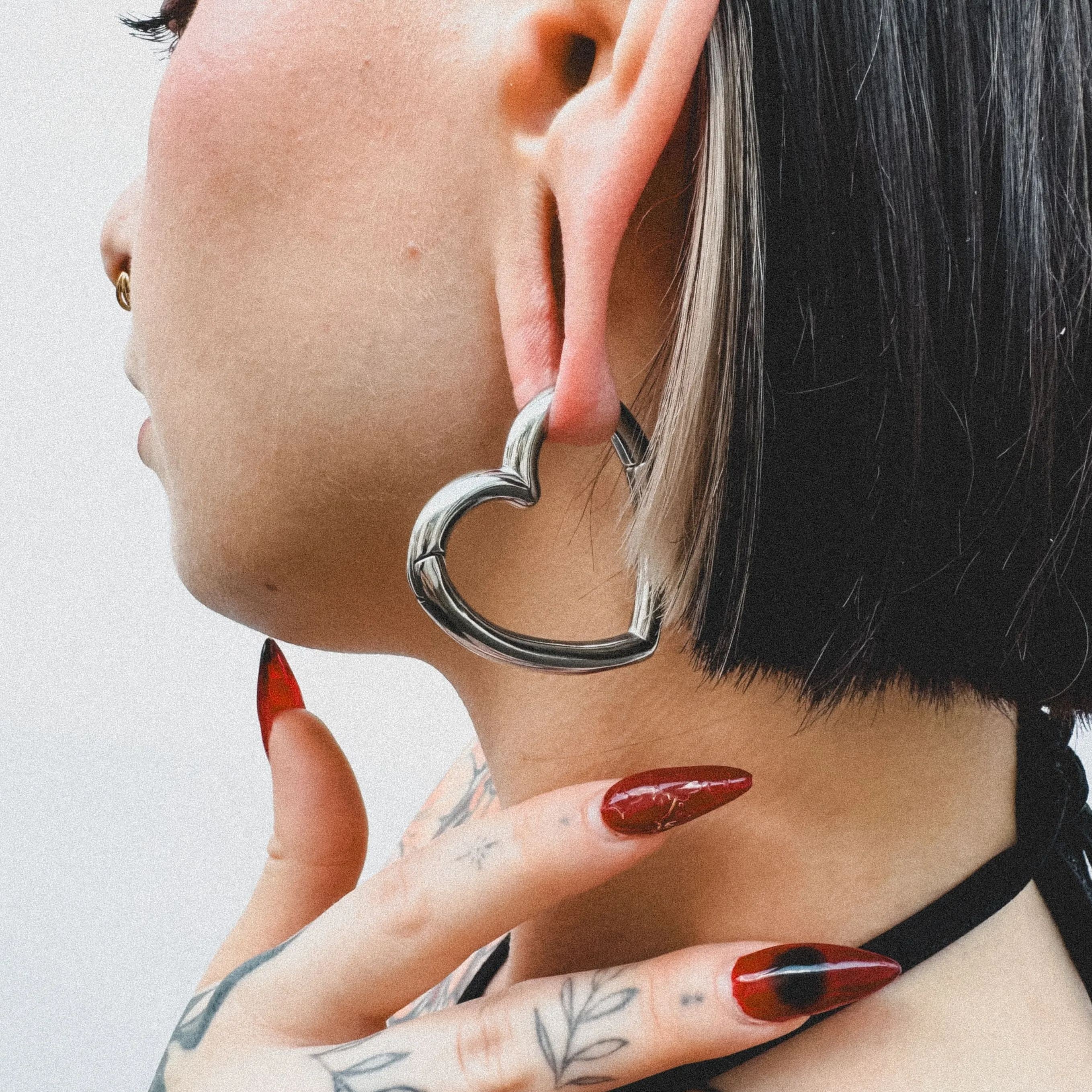 ROMANTIC HEART EAR WEIGHTS