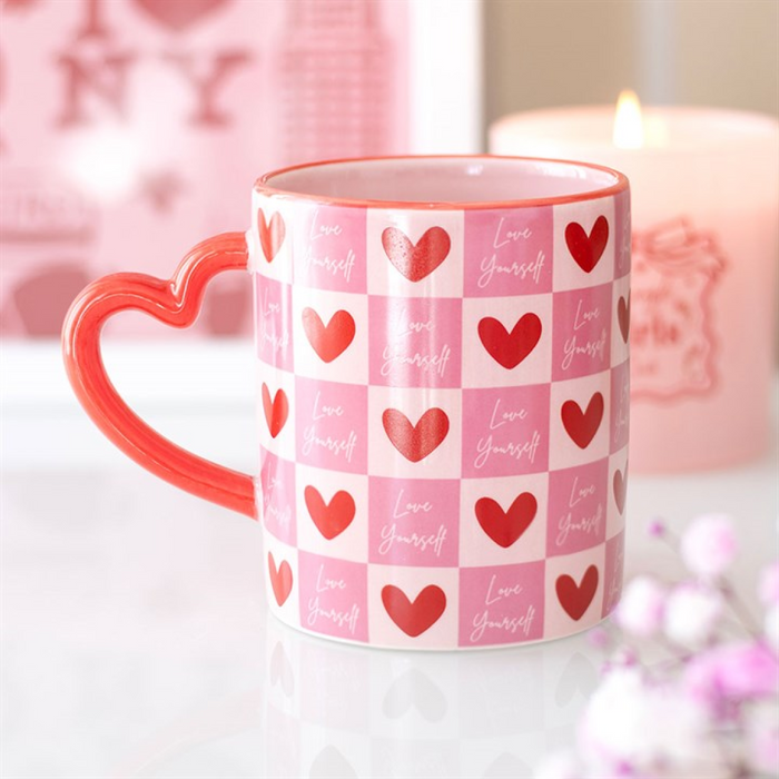 Love Yourself Checkered Mug with Heart Handle 🇬🇧