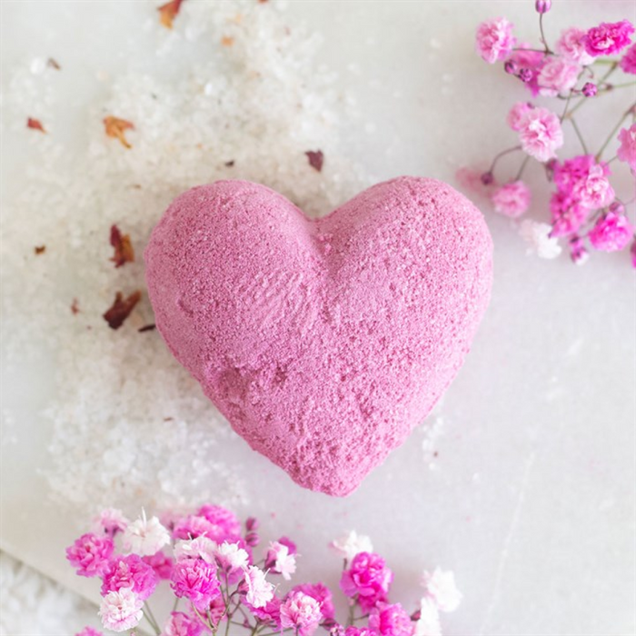 Love Yourself Heart-Shaped Cherry Bath Bomb 🇬🇧