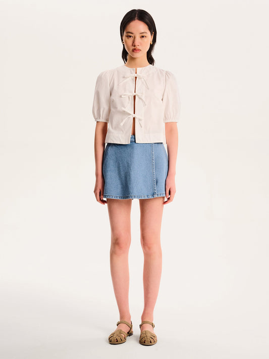 Parker Short  in Light Wash