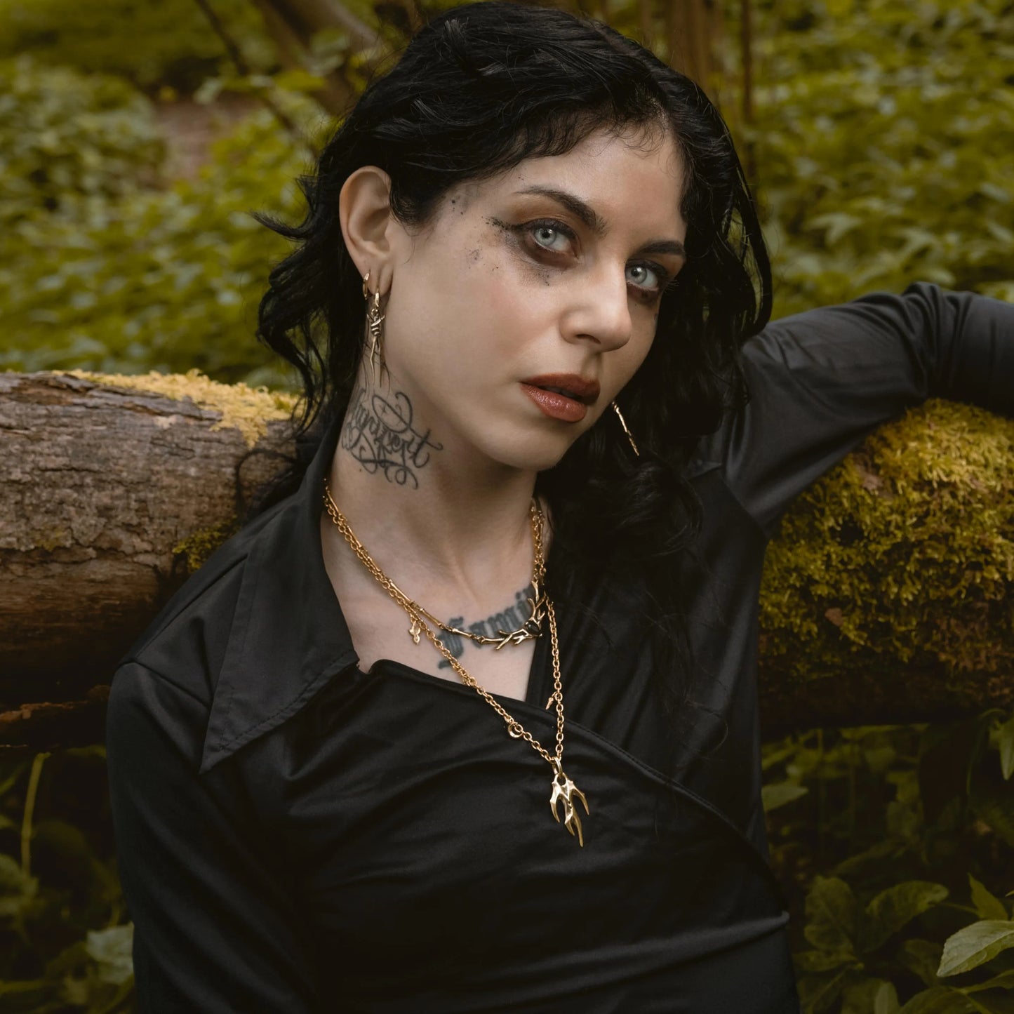 SACRED ANTLER COLLAR NECKLACE