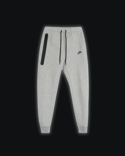 NIKE TECH SWEATPANTS